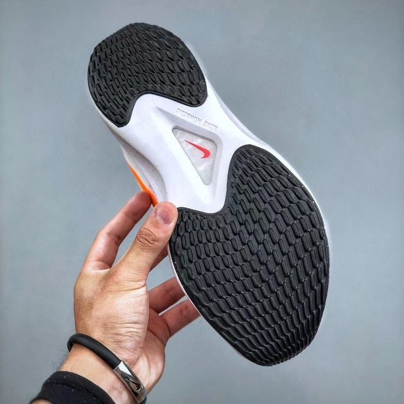 nike zoom fly 5 - Picture 8 of 9